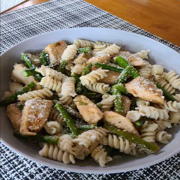 Asparagus, Chicken and Penne Pasta