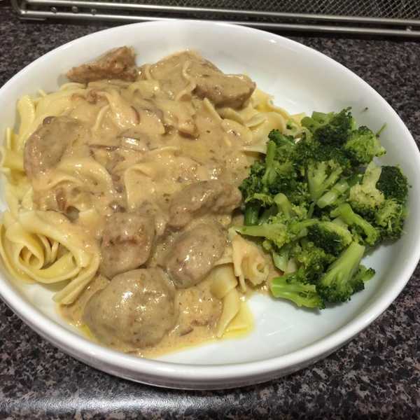Anna’s Amazing Easy Pleasy Meatballs over Buttered Noodles