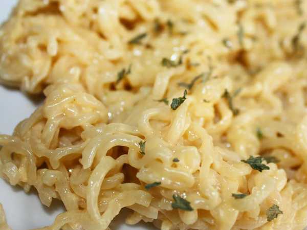 Cheesy Ramen Noodles