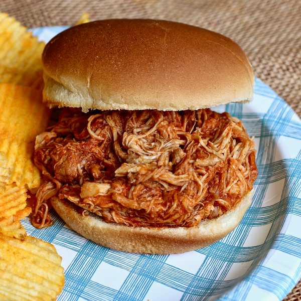 BBQ Pulled Chicken in the Slow Cooker
